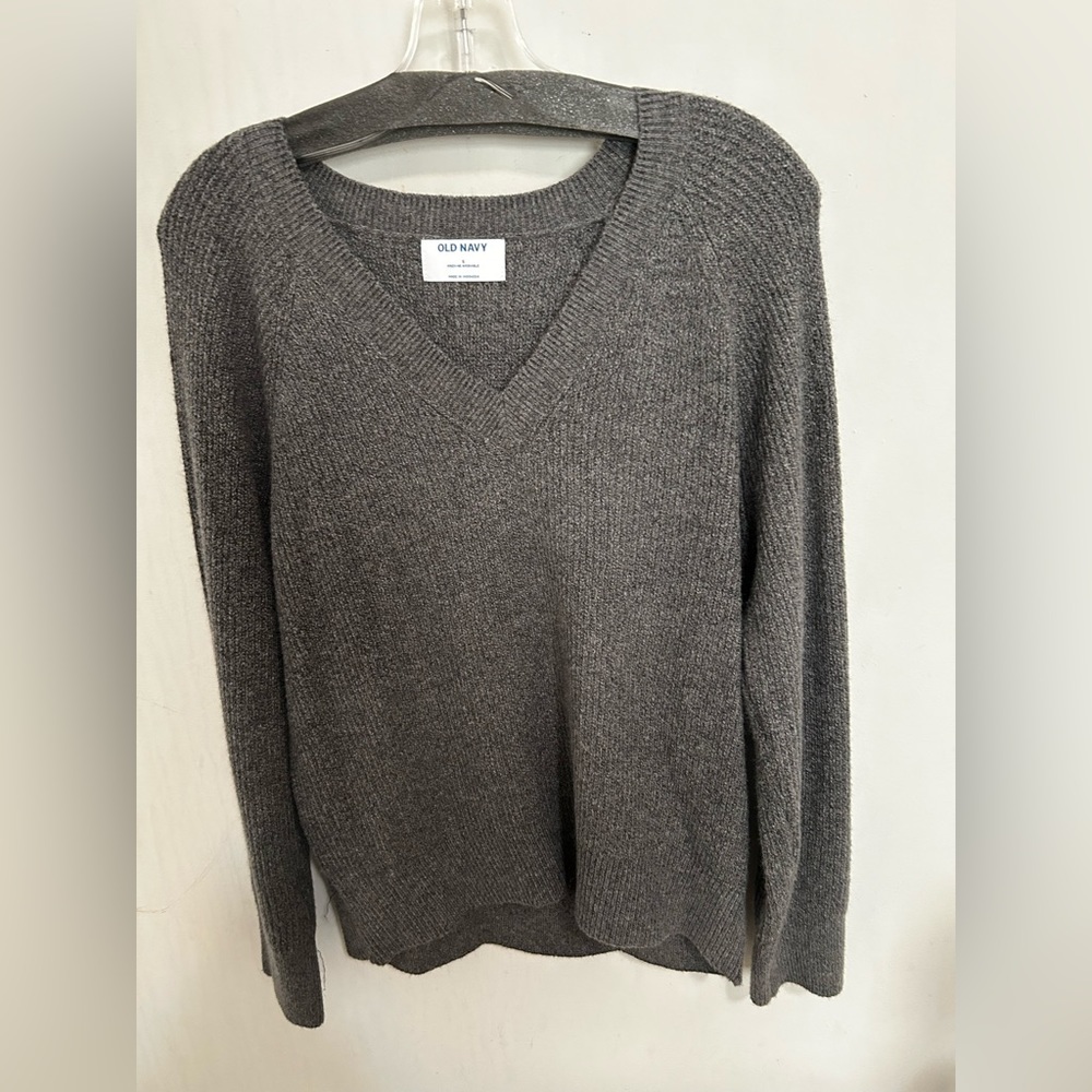 Old Navy Sweater